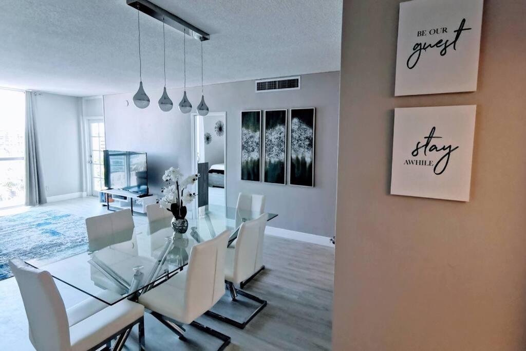 Luxury Stylish Oceanfront 2 Bedroom 2 Bathroom In Hollywood Fl Exterior foto