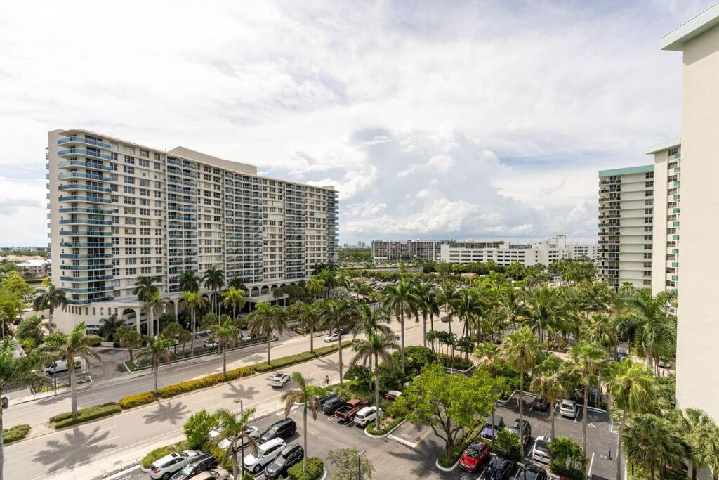 Luxury Stylish Oceanfront 2 Bedroom 2 Bathroom In Hollywood Fl Exterior foto